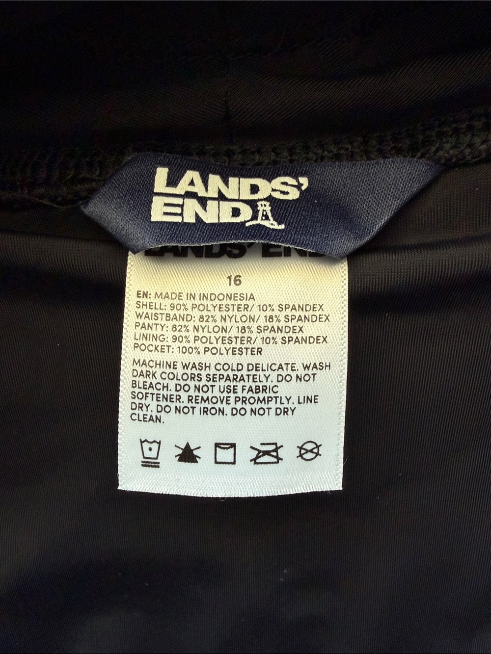 Lands' End Women's black swim shorts - Picture 3 of 6